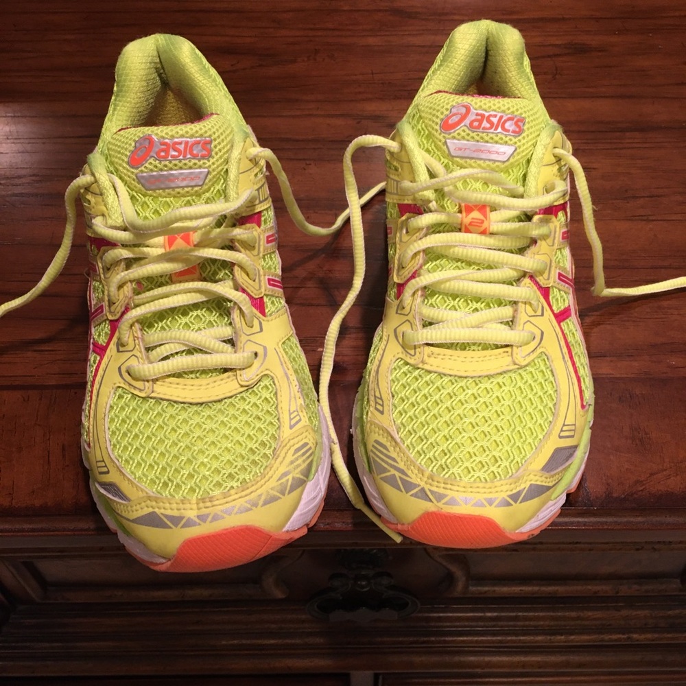 Size 7 Oasics